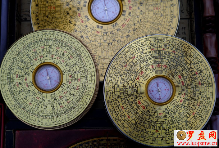 汽车导航罗盘怎么校准