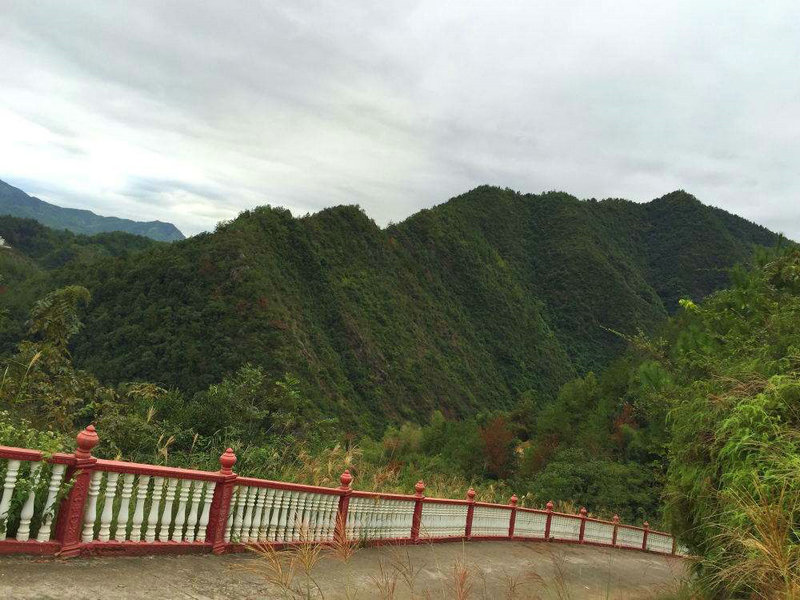 美女戴罗盘佩戴罗盘有什么作用