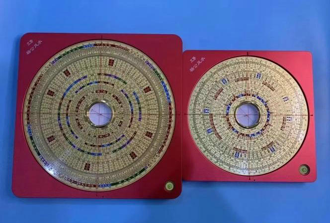 怎么设置时间罗盘屏保