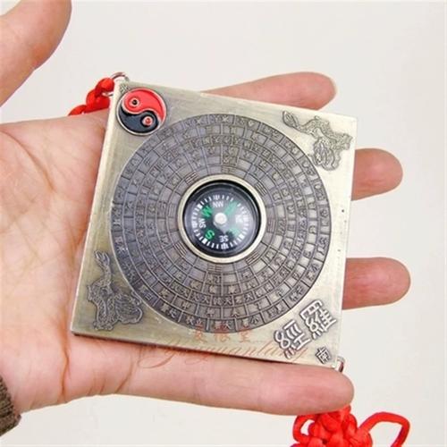 如何运用罗盘寻仙踪  罗盘之旅