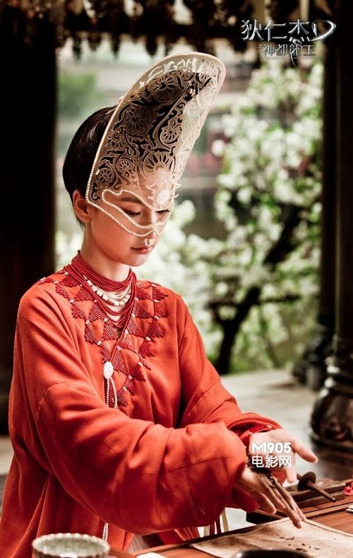 吴尊林丽莹自己拍写真吴尊晒出林丽吟的婚纱