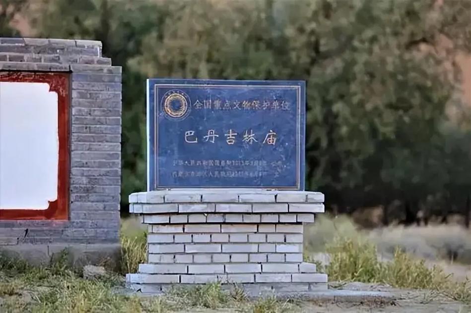 梦见他人迁居新居_梦见故乡搬家场景揭秘