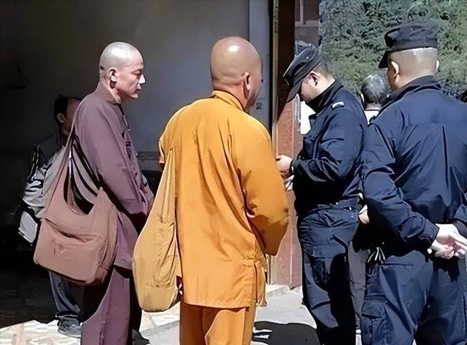 天涯刘亦菲早前经历过什么