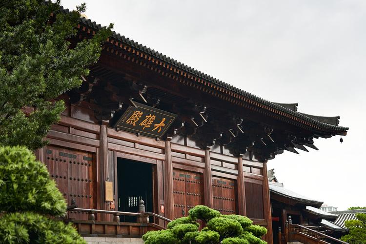 八字配对易奇_命理疑云_八字配对易奇，辛卯何去何从？