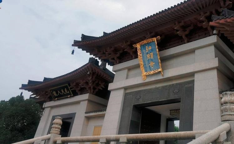 阳台摆放鱼缸风水好不好