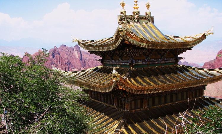 午火克庚金八字算命(2025 6 22号凌晨两点47分出生什么命格)