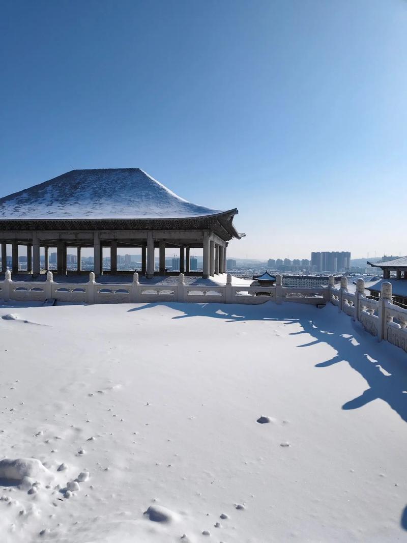 2025年属牛能结婚吗 2025 年属牛男宝名字