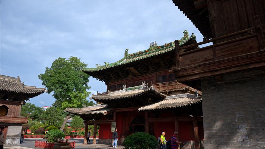 梦到好朋友死了_薄而斜的人，心情较恶毒。剑鼻