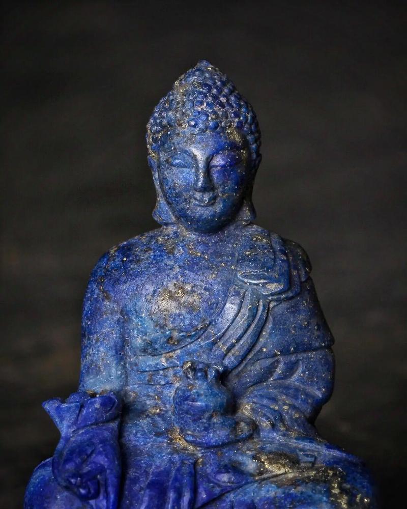 第一次见天蝎女保持距离为什么,天蝎女孩的忽冷