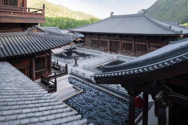 缅甸选手约书亚-万TKO潘托加 成为亚洲首位UFC男子冠军 缅甸选手约书亚-万TKO潘托加 成为亚洲首位UFC男子冠军