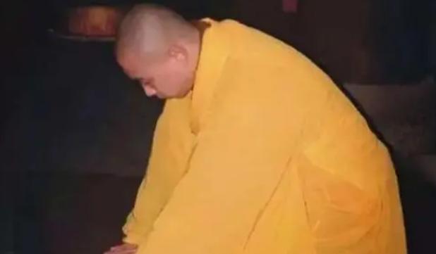 男子参加婚宴饮酒后骑电动车回家侧翻身亡